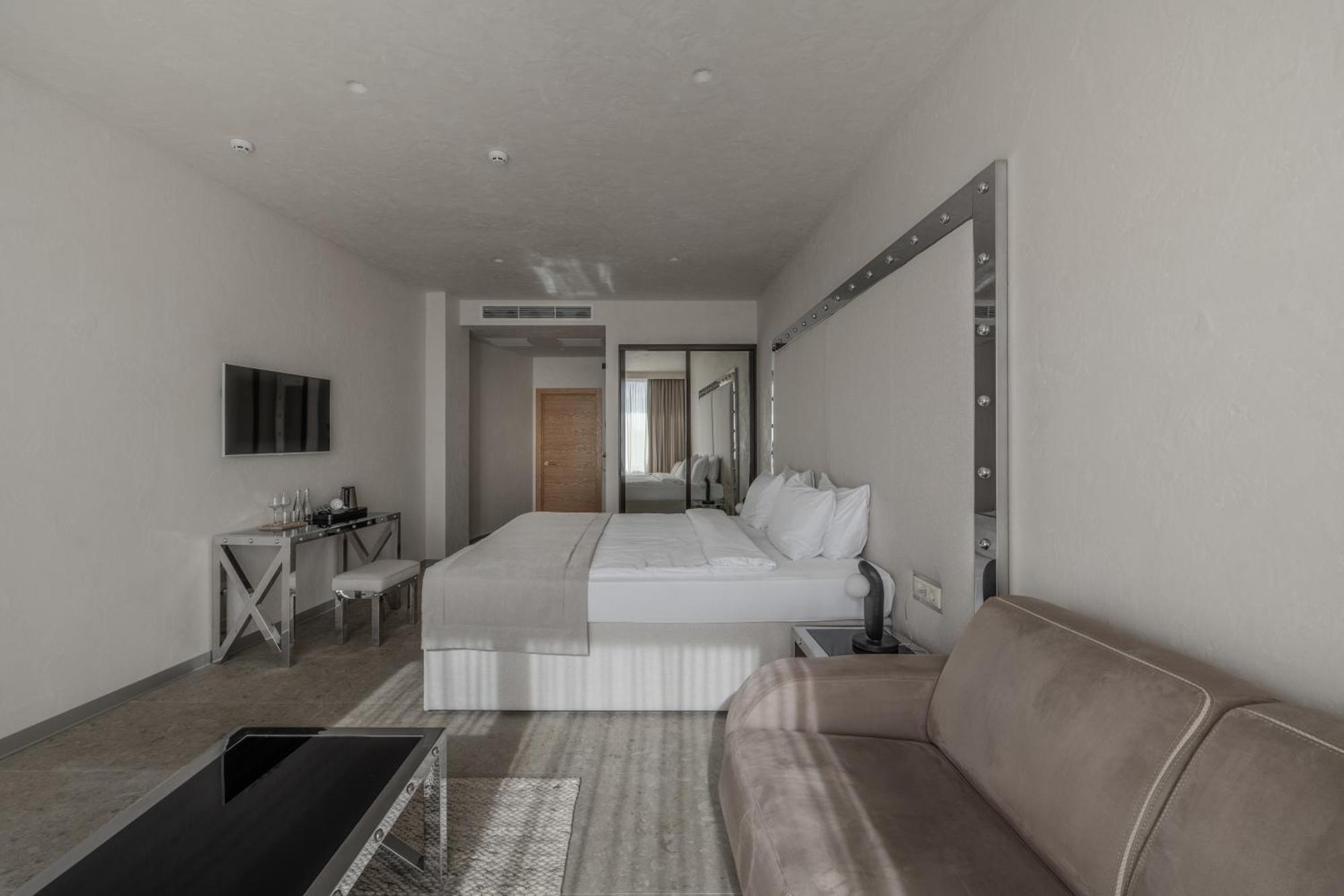 Sfumato Rooms Odessa Exterior foto